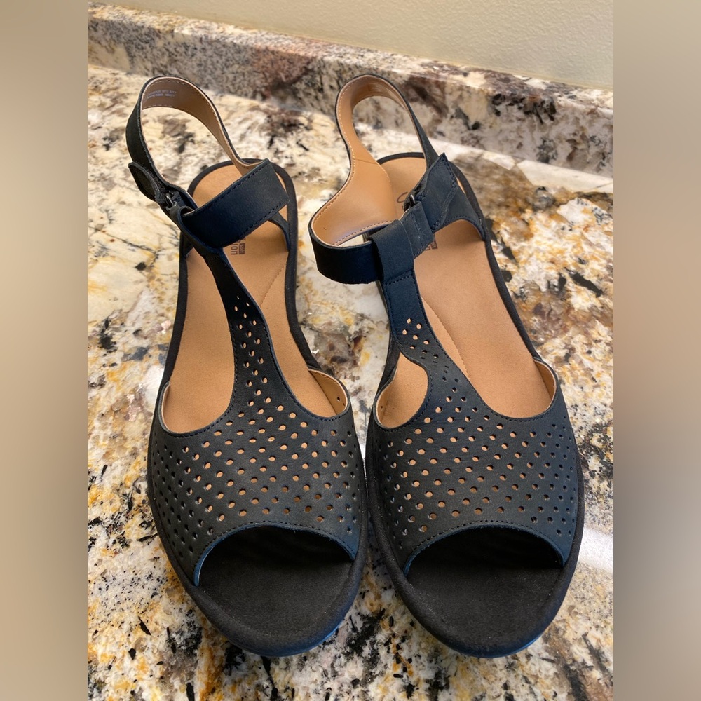 Clarks Reedly Waylin Black Leather Wedge Heels